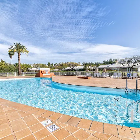 Oasis Con Piscinas Y Jardines En Maspalomas